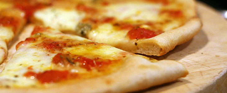Pizza a los 4 Quesos con Furikake ❤ Sugerencia